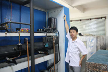 Προσαρμοσμένος περίπατος εξοπλισμού εργαστηρίων στη θερμοκρασία περιβαλλοντικών αιθουσών και τη γρήγορη αίθουσα δοκιμής αλλαγής υγρασίας